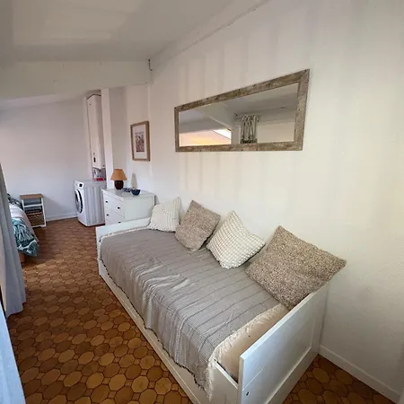 Petite Maison St Cyprien Feriehus