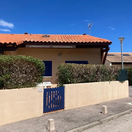 Petite Maison St Cyprien Nyaraló *