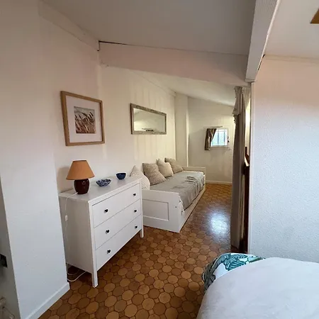 Petite Maison St Cyprien Nyaraló *